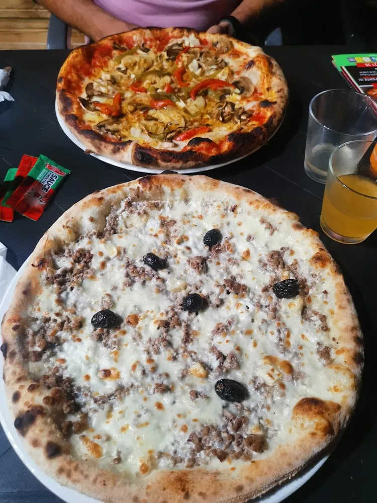 Pizzas Viande Hachée